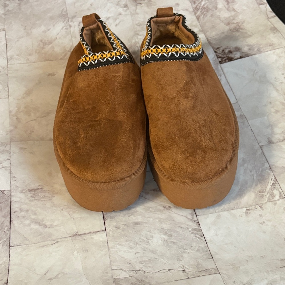 Mudd Tan Suede Men's Slip-On Loafers